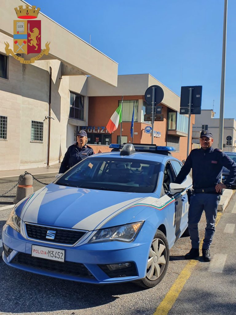 Spacciatori Con La Pistola. Arrestata Coppia Di Pusher