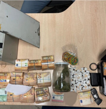 Soldi, cocaina e marijuana