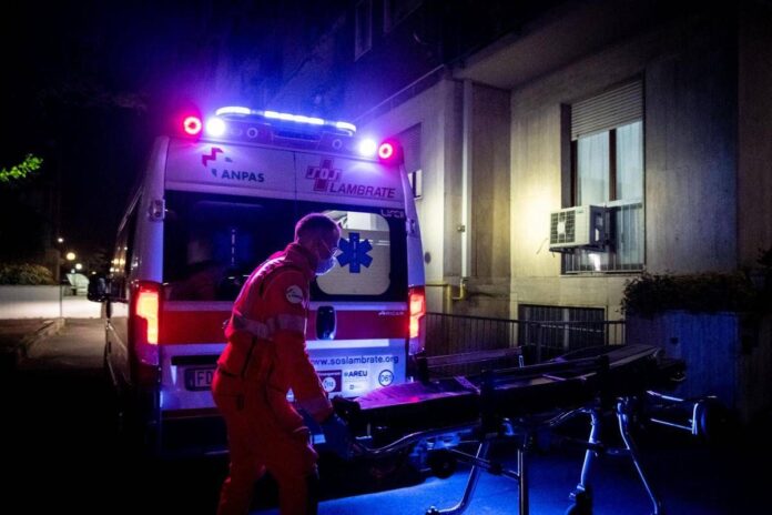 Cosenza, violenta lite fuori da una discoteca: morto in ospedale l’addetto alla sicurezza