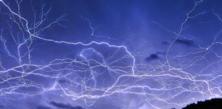 Tempesta di fulmini di Michele Carelli