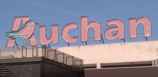 Auchan parco leonardo chiude