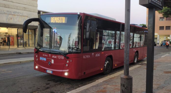 Modifiche per tre linee bus di Ostia e X Municipio: i nuovi percorsi