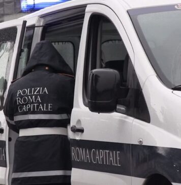 semaforo via Colombo Polizia Locale