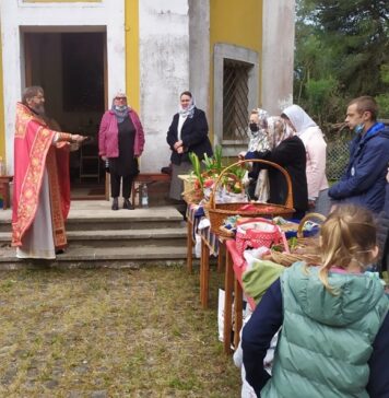 benedizione Pasqua chiesa russa