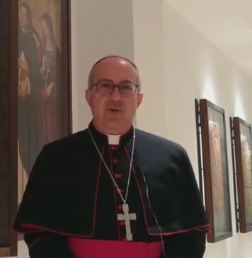 vescovo Gianrico Ruzza