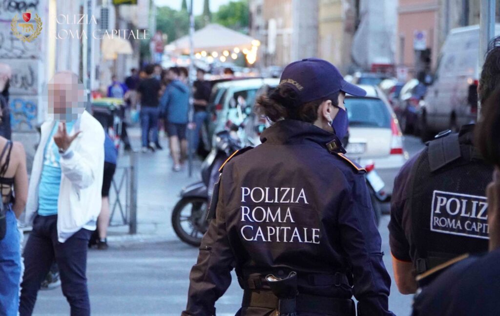 Controlli mirati a Trastevere e San Lorenzo: due arresti e chiusure per assembramenti 1