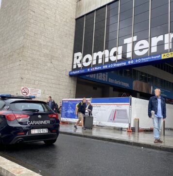 allarme bomba stazione termini