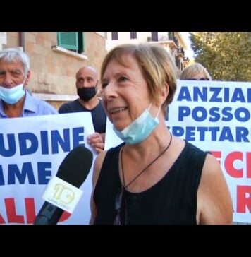 flashmob ostia anziani