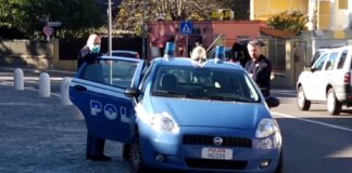 roma polizia pistola sequestrato minacciato corviale
