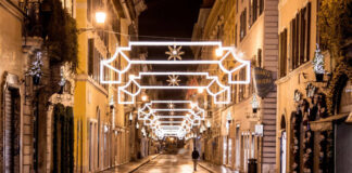 natale via condotti