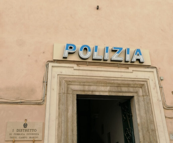 roma lavoratori contratto polizia esercizio commerciale