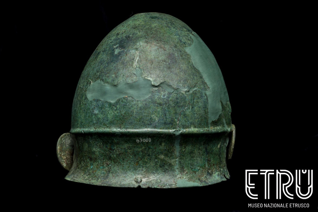 Harnste, il ritorno del guerriero etrusco: il suo nome emerge sull'elmo dopo 2400 anni 1