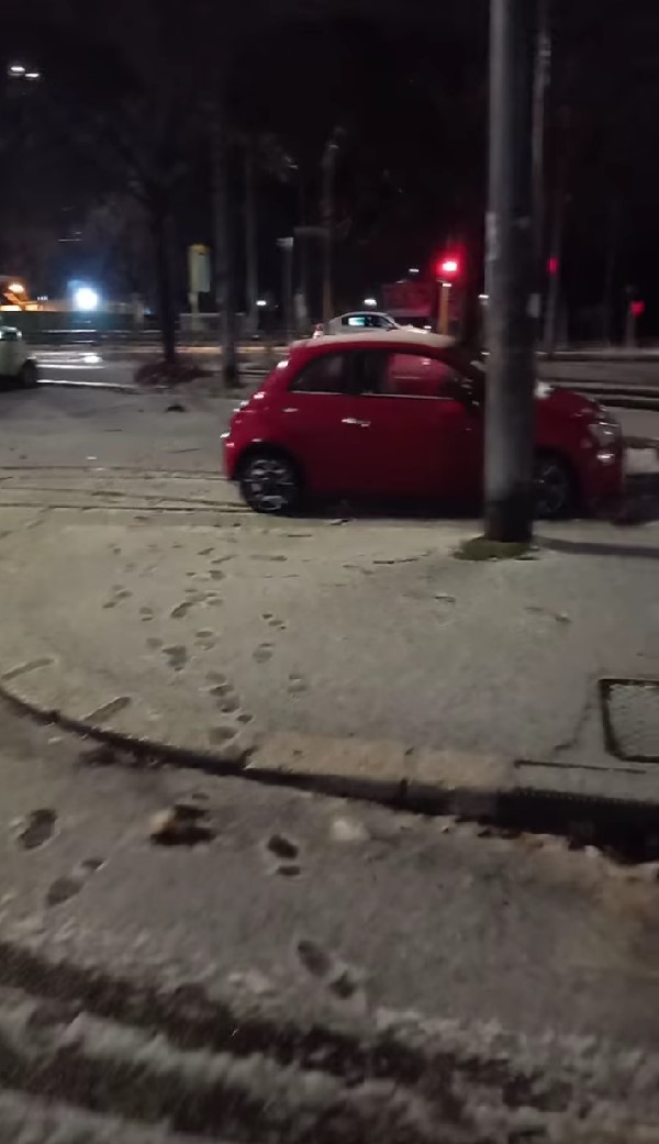 Neve a Roma, poca e nella notte 1