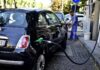 Prezzi carburanti, proseguono i rialzi: benzina in autostrada sopra 2 euro
