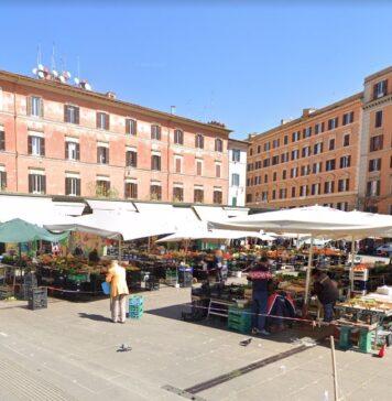 mercato piazza San Cosimato