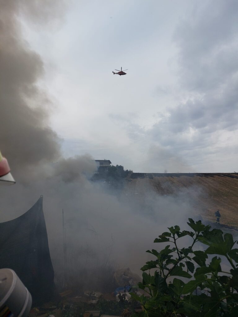 Ardea, incendio di rifiuti tossici e abitazioni evacuate: cosa è successo 1