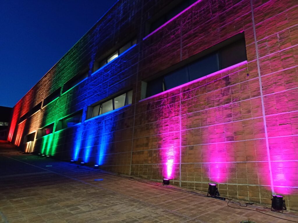 #idahobit: ecco perchè la casa comunale di Fiumicino si è vestita dei colori dell’Arcobaleno 1