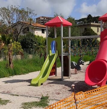parco celicuccà centro giano bambina dito