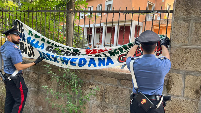 Roma, sgombero di uno stabile della Regione: ambientalisti lo occupano violando i sigilli 1