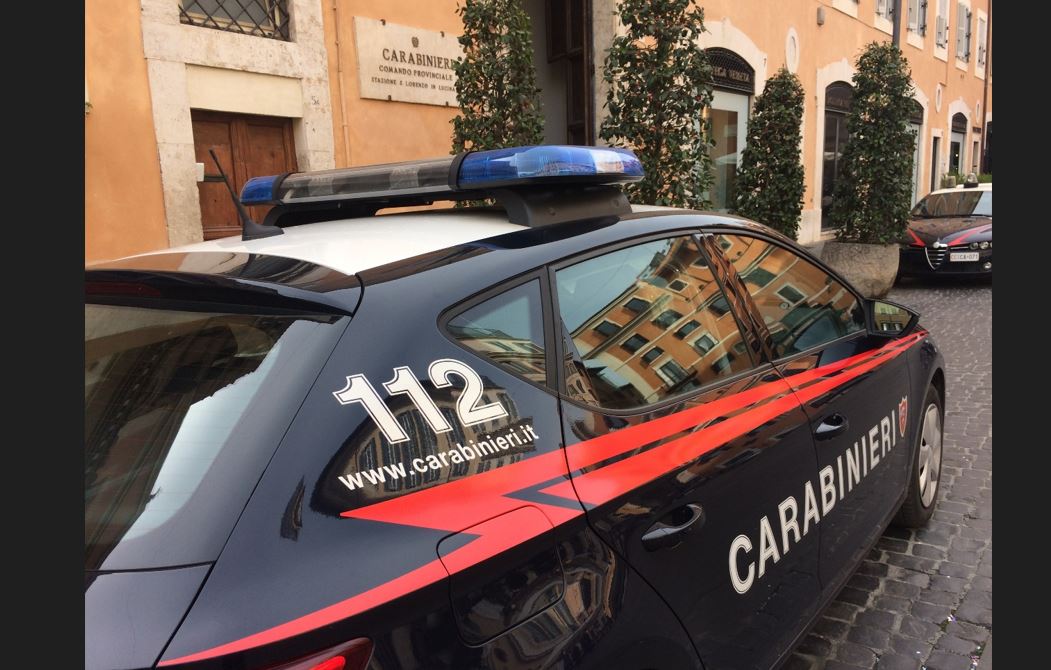 Roma: sorpresi con 16 dosi di cocaina e oltre 2mila euro in contanti: arrestati 1