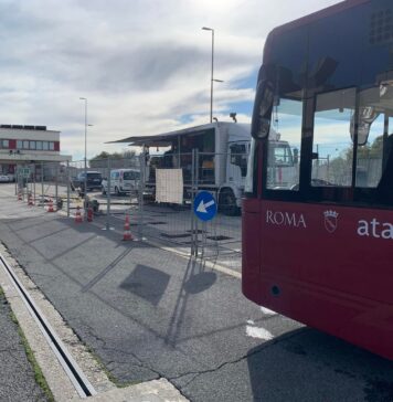Acilia, deviazione linea bus: queste le modifiche per lo svolgimento del mercato