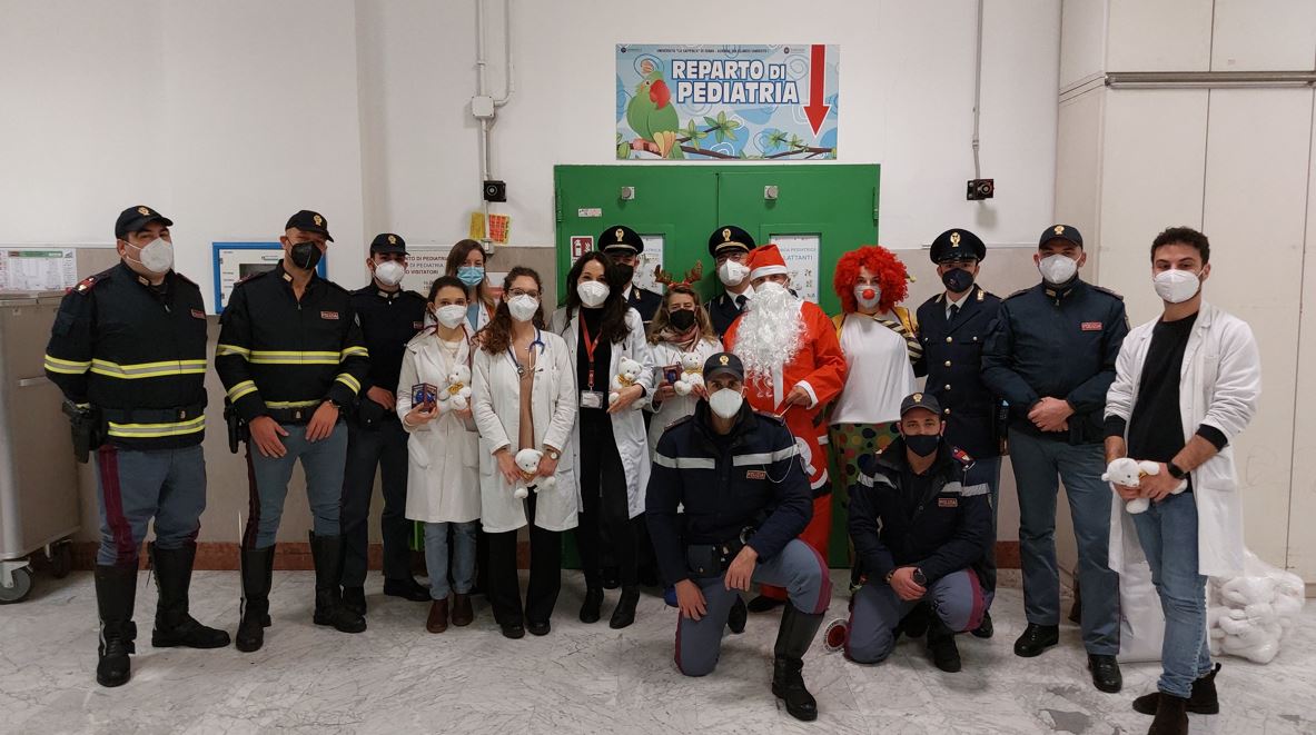 Il buon Natale per i bimbi malati da Polstrada Roma e Polizia di Ladispoli 1