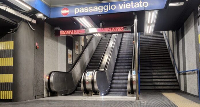 Roma, stazione della metro A chiusa per infiltrazione d'acqua