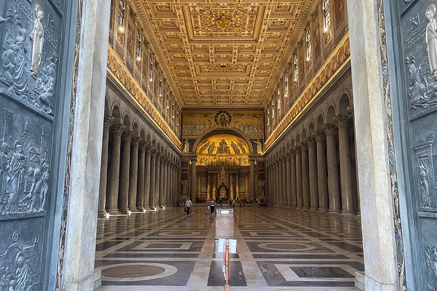 Roma, in visita alla basilica di San Paolo fuori le Mura 2