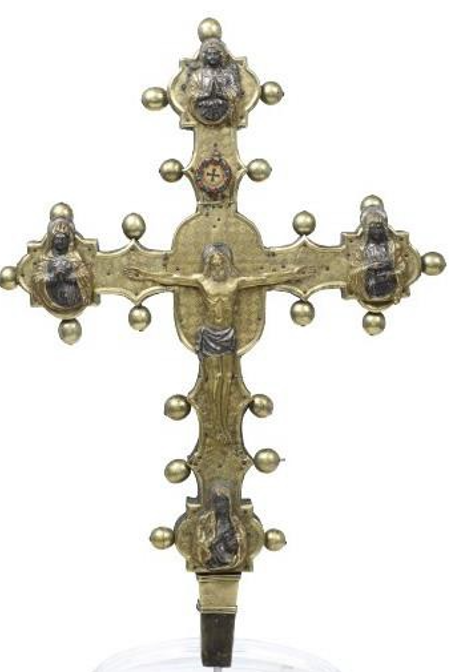 Roma, ritrovata dai carabinieri una pregiata croce astile rubata da una Basilica e messa all'asta 1