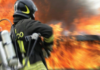 Nettuno, incendio distrugge vetture e scooter: si indaga sulle cause
