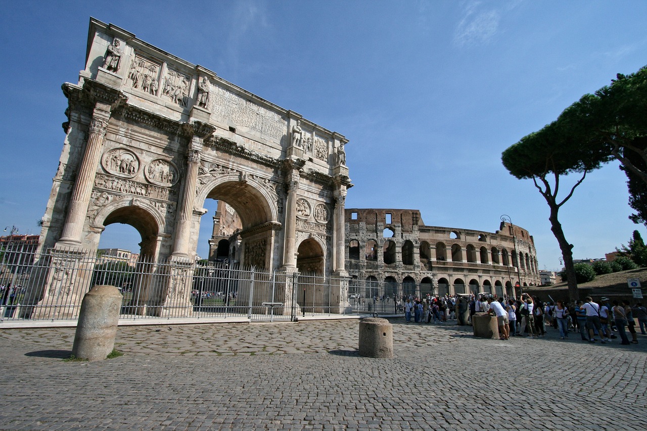 Parco Archeologico del Colosseo: percorsi e monumenti, orari e biglietti, visite guidate e come arrivare 4