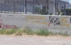 Casal Palocco: la strenua lotta di Retake per cancellare i murales nel quartiere 1