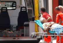 ambulanza anziana ares 118 giorno lettiga canaledieci