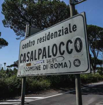 casalpalocco casal palocco tabella insegna via Cristoforo Colombo consorzio canaledieci