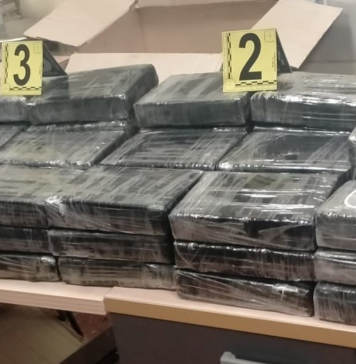 POLIZIA-ROMA-FIUMICINO-VICINO-AEROPORTO-85-CHILI-COCAINA-PURISSIMA-