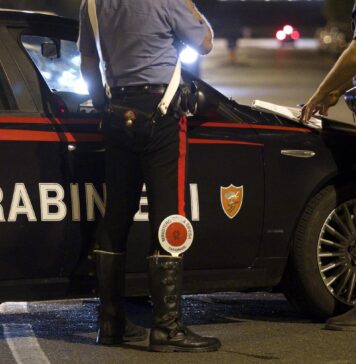 FUGA-ALT-COPPIA-ARRESTATA-AUTO-RUBATA-ROMA-