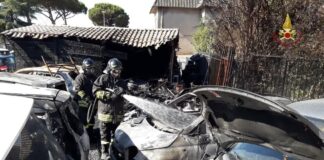 L'incendio della concessionaria a Marino