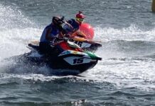 Piazzale Molinari si trasforma nel circuito del nuovo appuntamento con il campionato italiano moto d'acqua, tra gare a due passi dalla riva, spazi dedicati ai giovani e un villaggio hospitality sul mare