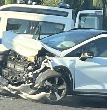 Via del Mare. grave incidente altezza GRA