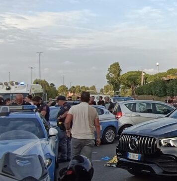 I rilievi dopo l'omicidio del 38enne di Tor Belal Monaca