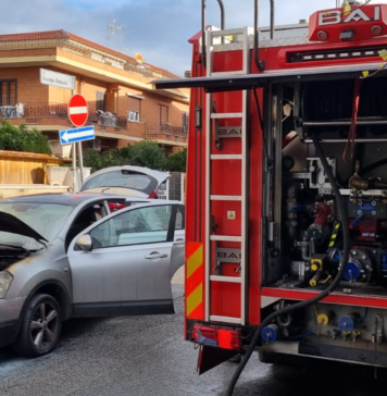 ACILIA-MONTE-SAN-PAOLO-AUTO-FUOCO-