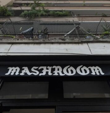 Uno dei clienti del pub colpito ad un occhio dall'acido