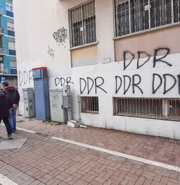 Ostia, De Rossi: via delle Baleniere imbrattata con la scritta "DDR"