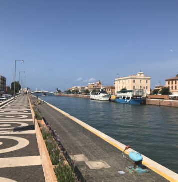 Fiumicino, cadavere di donna recuperato nel porto canale