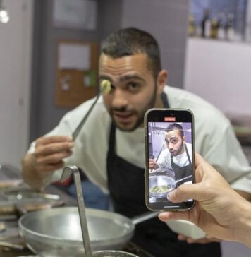 Ladispoli, in piazza con “La dispensa della Befana”: ospite lo chef influencer Ruben Bondi