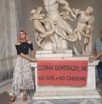 Il blitz degli attivisti ai Musei Vaticani
