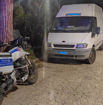 Zig zag e fuga con inseguimento sulla via Cristoforo Colombo: fermato dalla Polizia locale