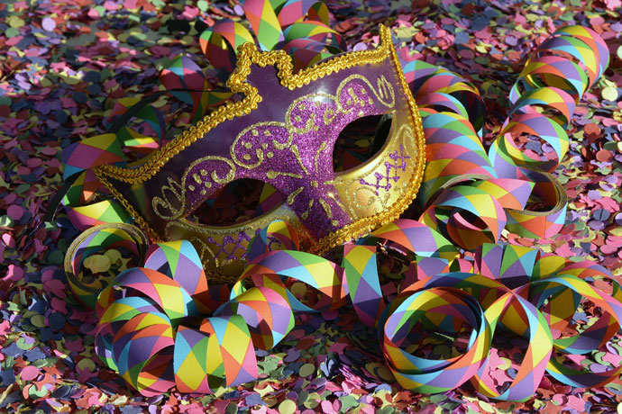 Carnevale di Frascati 2024, il programma completo: fino al 13 febbraio concerti, fuochi d’artificio e corteo mascherato 1
