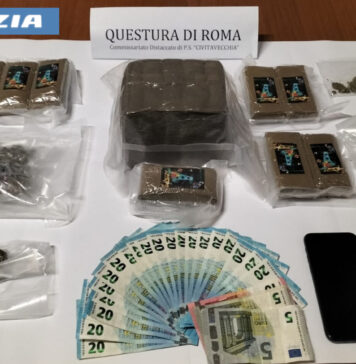 Civitavecchia, Polizia insegue auto che non si ferma all’alt: sequestrati oltre 2 kg di droga e proiettili
