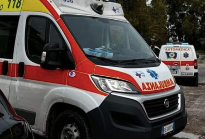Grave incidente d'auto alle porte di Roma: due feriti in codice rosso